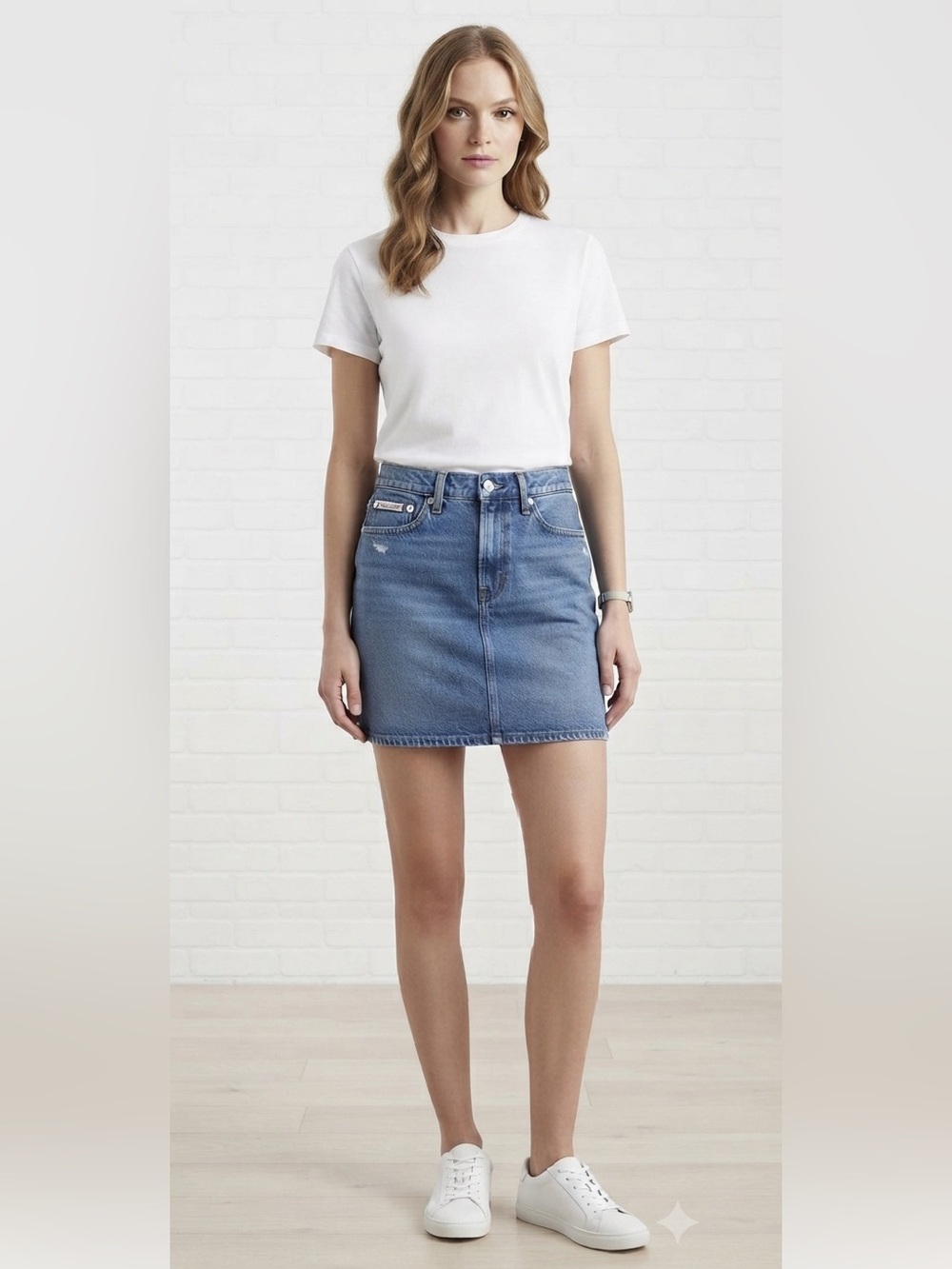 Calvin Klein Woman’s Denim mini skirt Sz 25